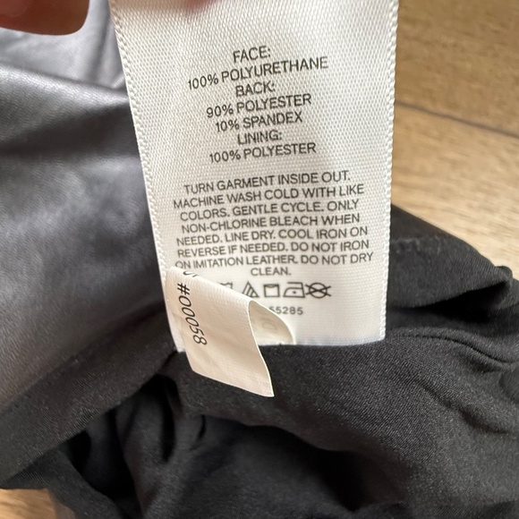 Express Women's Faux Leather Mini Skirt, Black, Size 4, Lined, Party/Holiday - Picture 8 of 8